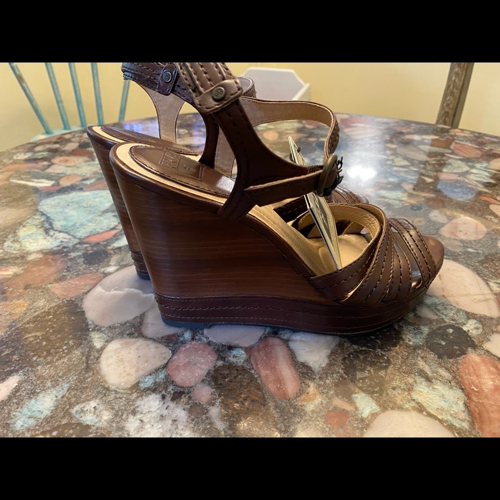 Frye Womens Wedge Heels NWT